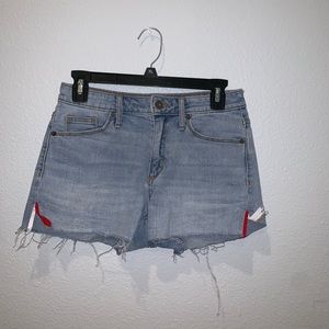 Universal Thread Shorts